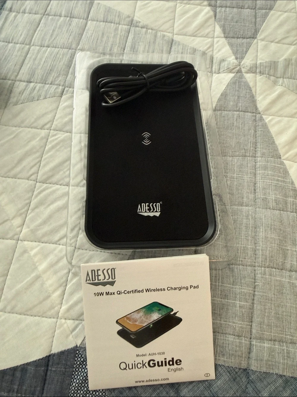 Black 3-Coil Wireless Qi Charging Pad – Fast 10W Charging